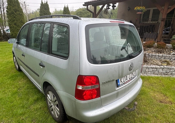 Volkswagen Touran cena 12900 przebieg: 186000, rok produkcji 2004 z Tarnogród małe 436